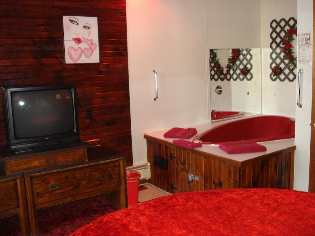 Cedar Grove Motel Altoona Dış mekan fotoğraf