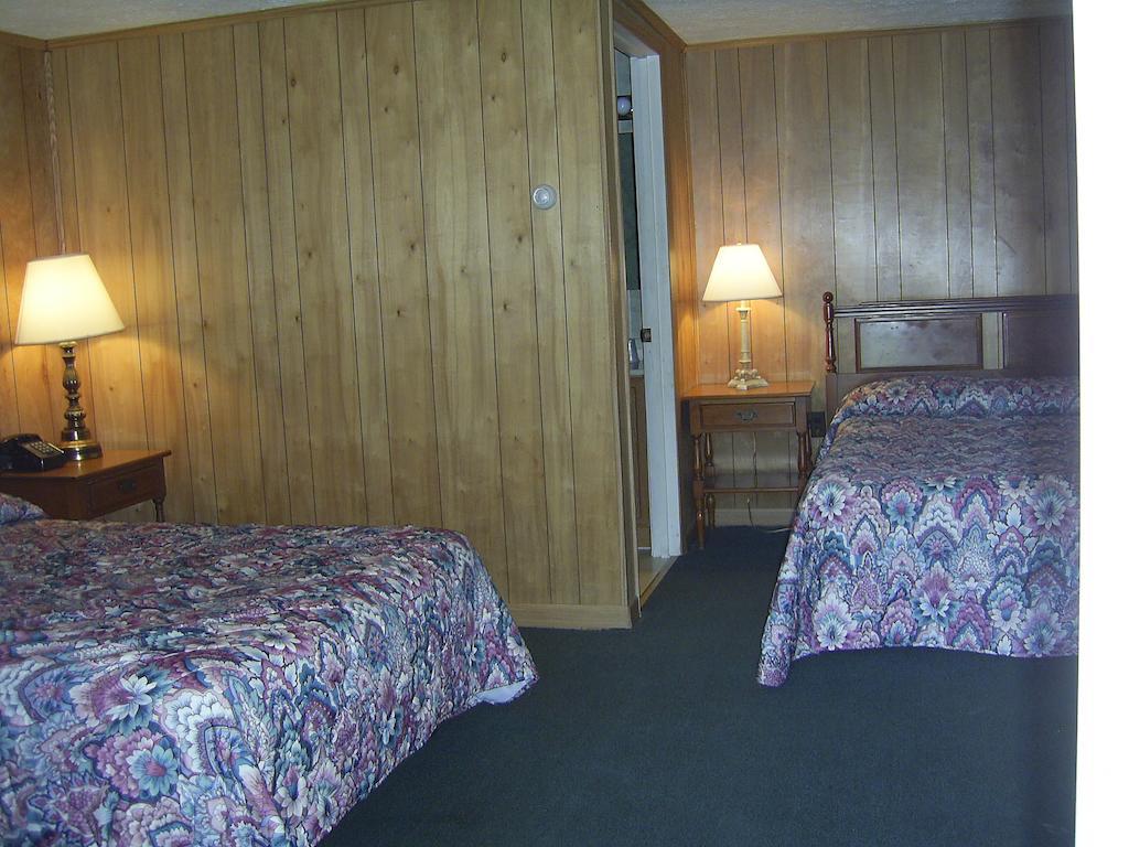 Cedar Grove Motel Altoona Oda fotoğraf